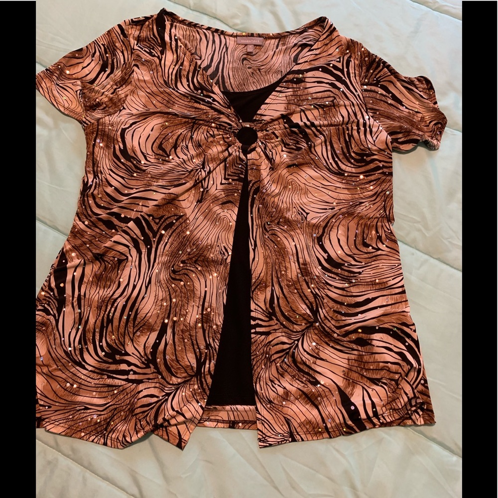 Essentials XL blouse.
